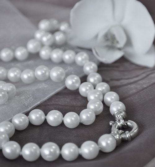 pearls, chain, silk-1234664.jpg